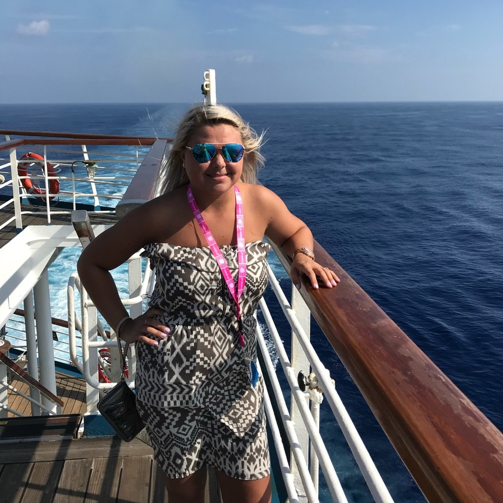 Meet your Posher, Ashleigh